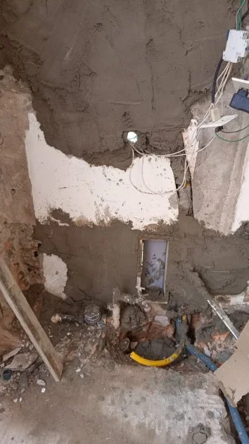 Passagem de Cabos Elétricos para Novos Pontos de Energia